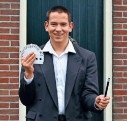 Afbeelding › Goochelaar Sander